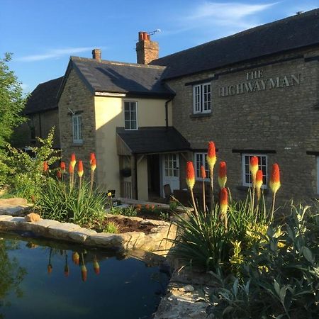 The Highwayman Hotel Kidlington Exteriér fotografie