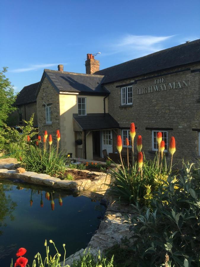 The Highwayman Hotel Kidlington Exteriér fotografie