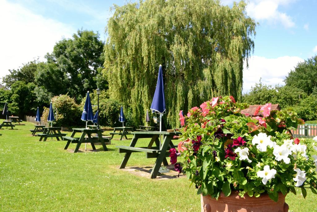 The Highwayman Hotel Kidlington Exteriér fotografie